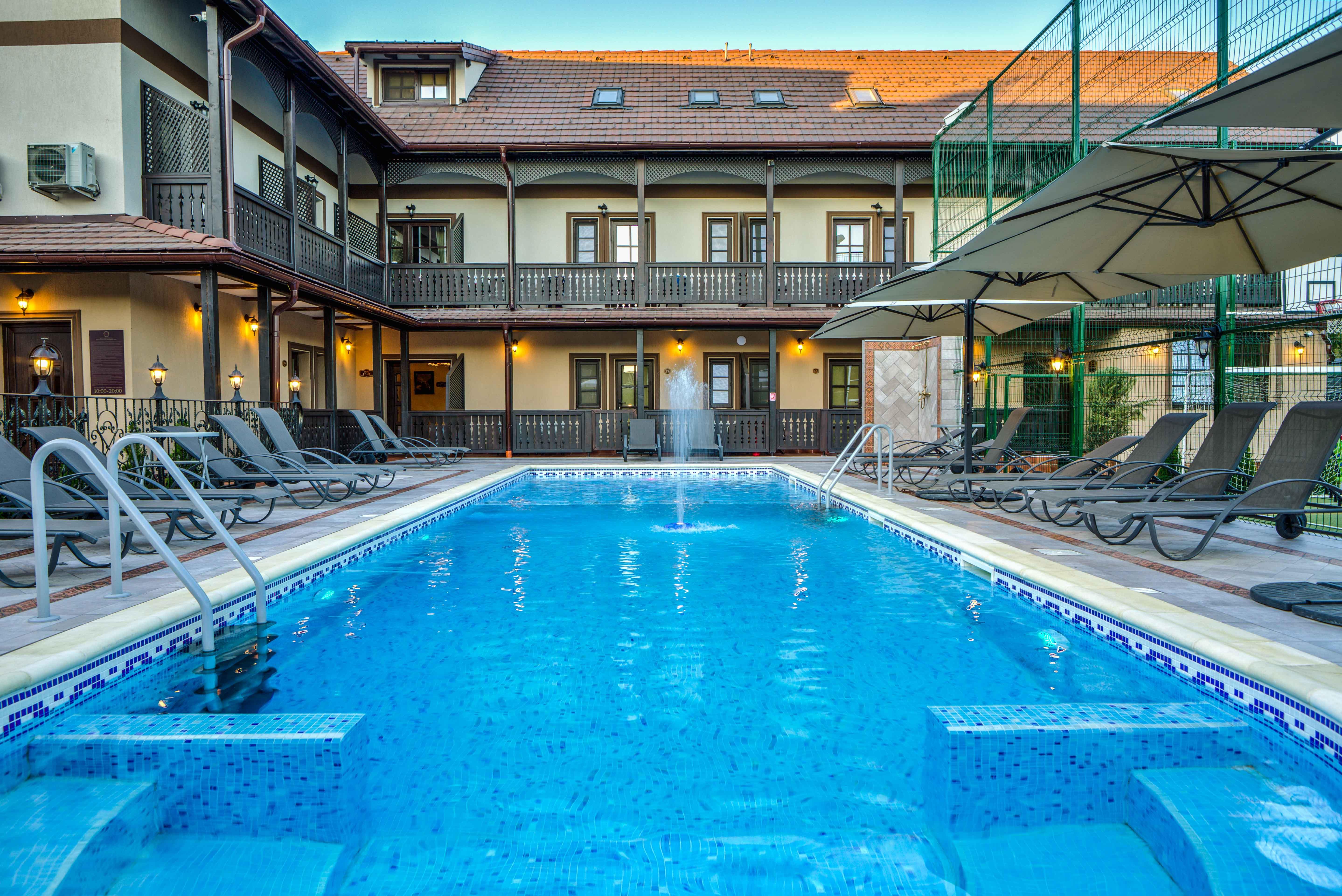 Conacul Ambient Hotell Cristian  Exteriör bild