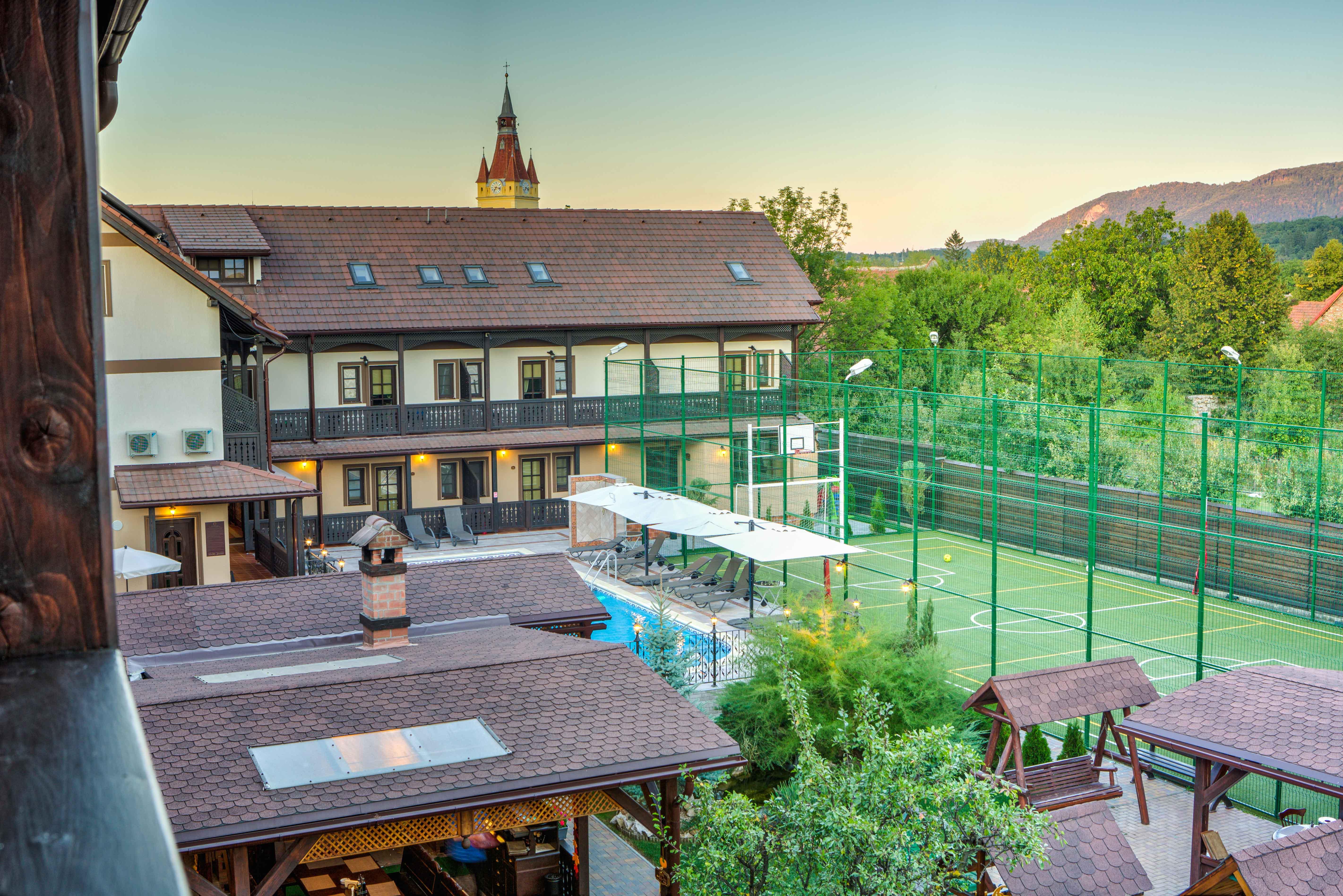 Conacul Ambient Hotell Cristian  Exteriör bild